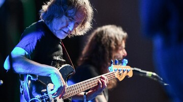 Kuře v hodinkách ve svém rodišti - PRÁVO